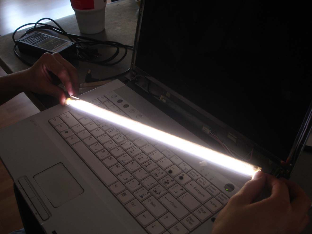 Замена и ремонт подсветки экрана ноутбука в Ижевске