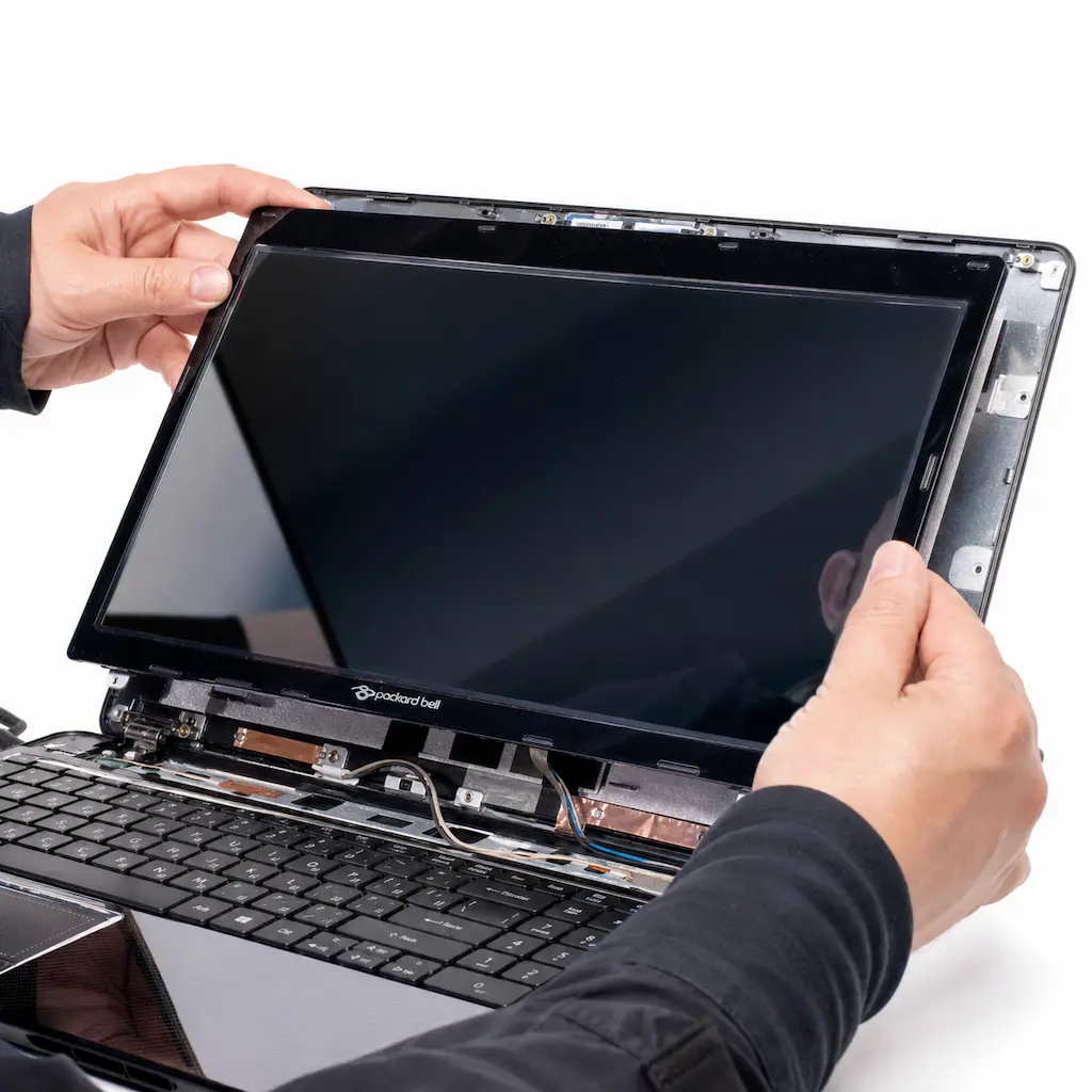 Замена экрана ноутбука Packard Bell в Ижевске